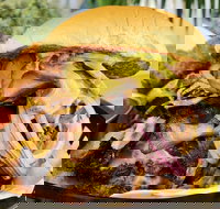 The Peach Pit - Accommodation Main Beach