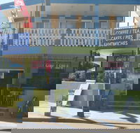 The Point Cafe and Takeaway - Accommodation Main Beach