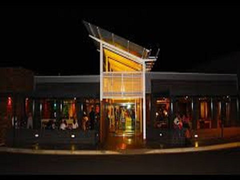 Westside Hotel - Accommodation Main Beach 1