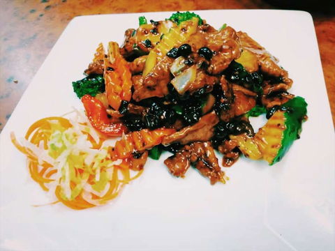 Yummy Tummy Cafe - Accommodation Main Beach 0