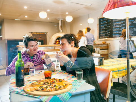Earth Oven Wood Fired Pizza - Accommodation Main Beach 0