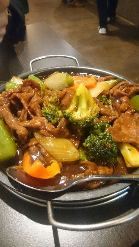 Favorite Dumpling & Noodle Restaurant - Accommodation Main Beach 0