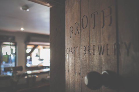 Froth Craft Brewery - Accommodation Main Beach 2