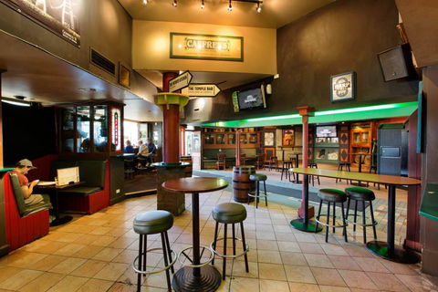 O'Malley's Irish Bar - Mooloolaba - Accommodation Main Beach 0