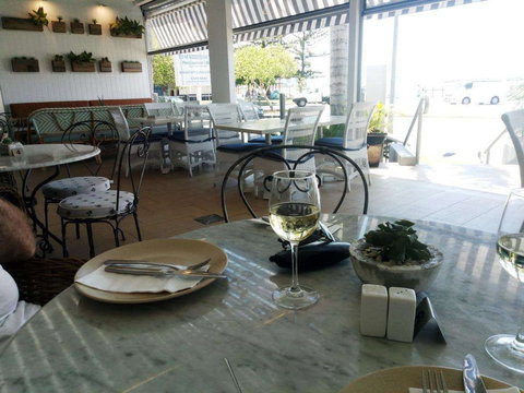 Three Sixty - Grand Hotel - Accommodation Main Beach 0