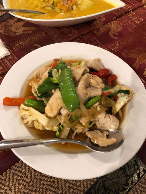Ban Thai Restaurant - Accommodation Main Beach 0