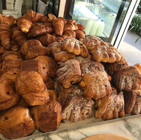 Danny's Bread - Accommodation Main Beach 0