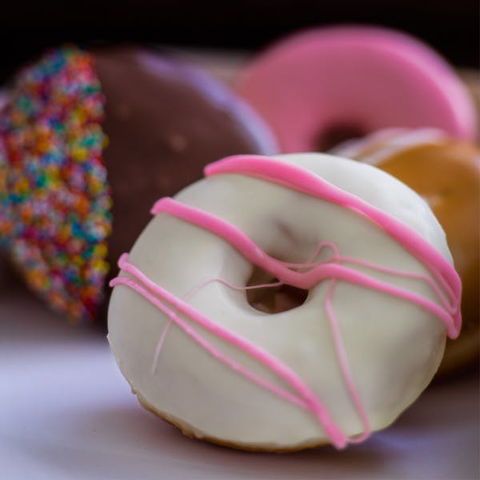 Donut King - Emu Plains - Accommodation Main Beach 0