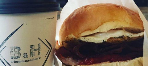 The Bean Thief - Accommodation Main Beach 2