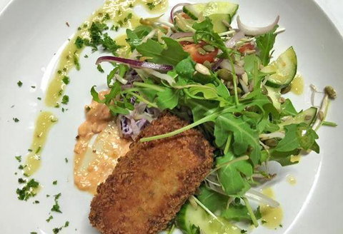 Meating Room - Accommodation Main Beach 8