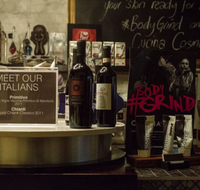 Parisi's Restaurant - Accommodation Main Beach