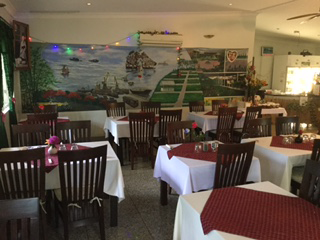 Alice Vietnamese Restaurant - Accommodation Main Beach 1