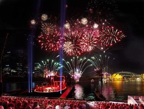 City Extra-Circular Quay - Accommodation Main Beach 13