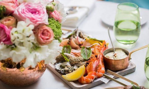 Sticky Fingers Pizzeria - Accommodation Main Beach 10