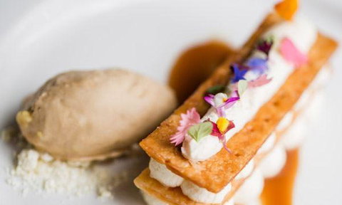 Sticky Fingers Pizzeria - Accommodation Main Beach 6