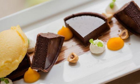 Sticky Fingers Pizzeria - Accommodation Main Beach 7