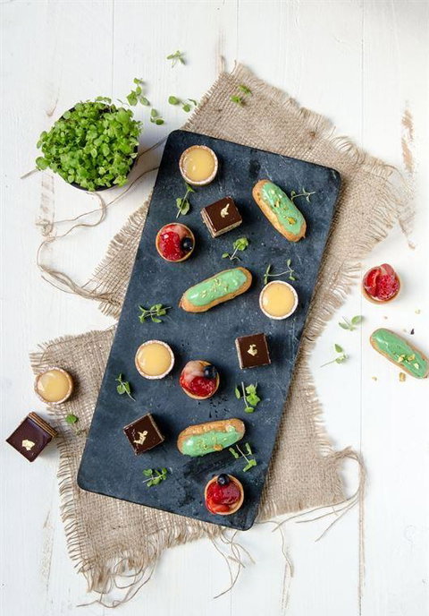 Sticky Fingers Pizzeria - Accommodation Main Beach 8