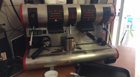 The Classic Catch Cafe - Accommodation Main Beach 0