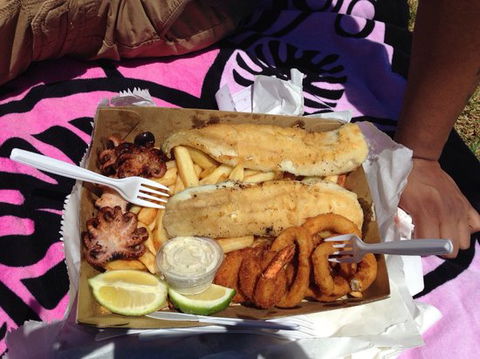 Big Tuna Fish Co. - Accommodation Main Beach 0