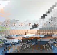 Ludo - Accommodation Main Beach