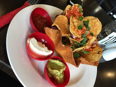 Monica's Cafe And Restaurant - Accommodation Main Beach 0