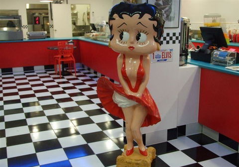 RJ's Rock N Roll Diner - Accommodation Main Beach 10