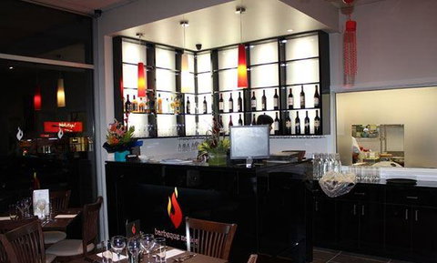 Swings & Roundabouts Cellar Door & Restaurant - Accommodation Main Beach 5