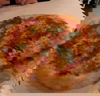 Sicily Pizzeria E Bar - Accommodation Main Beach