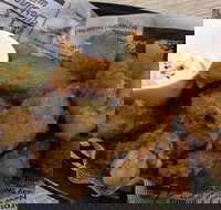 Wonder Sisters - Accommodation Main Beach