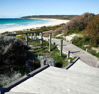 Bunkers Beach House - Accommodation Main Beach