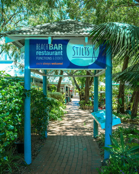 Stilts - Accommodation Main Beach 7