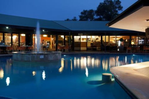 Alice Springs Resort–Mercure - Accommodation Main Beach 2