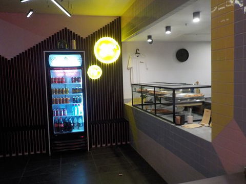 Duke Pizza - Accommodation Main Beach 0