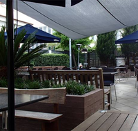 The Grapevine Caf - Accommodation Main Beach