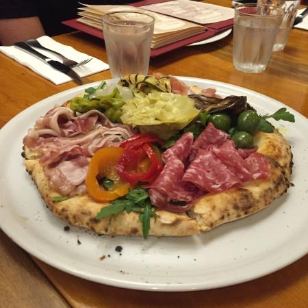 Alessandro’s Pizzeria Antipasto Bar - Accommodation Main Beach 0