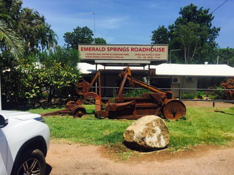 Emerald Springs Roadhouse - Accommodation Main Beach 5