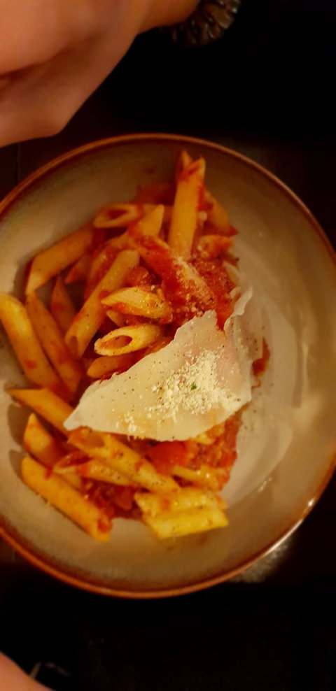 Paolo’s Pizza Bar - Accommodation Main Beach 2