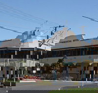 Commercial Hotel - Accommodation Main Beach