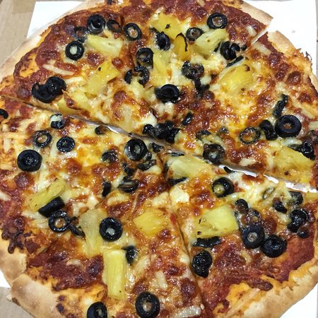 Rosina's Pizza Restaurant - Accommodation Main Beach 0