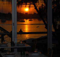 Mekong ThaiLao Restaurant - Accommodation Main Beach