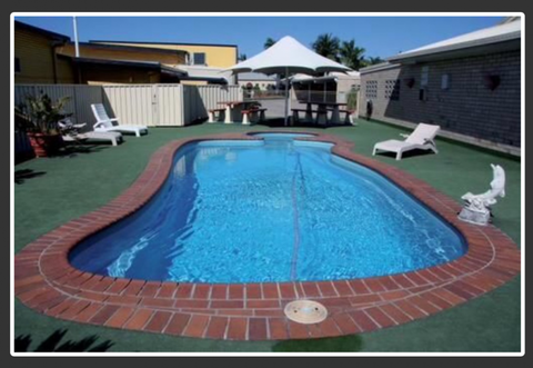 SunPalms Hotel Motel - Accommodation Main Beach 2