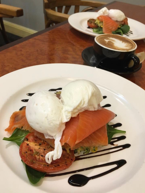 Kookabar Cafe - Accommodation Main Beach 1