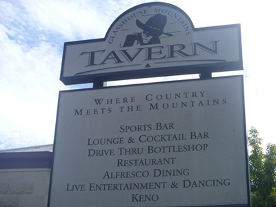 Glass House Mountains Tavern - Accommodation Main Beach 0