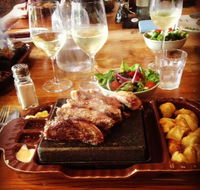 Stones at Dickys - Accommodation Main Beach