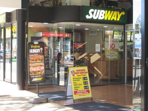 Subway - Accommodation Main Beach 0