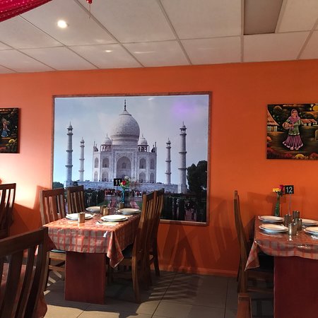Tandoori Kitchen Indian Restaurant - Accommodation Main Beach 0