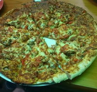 Pizza in the Pan - Accommodation Main Beach