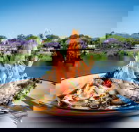 Freshwater Grill - Accommodation Main Beach