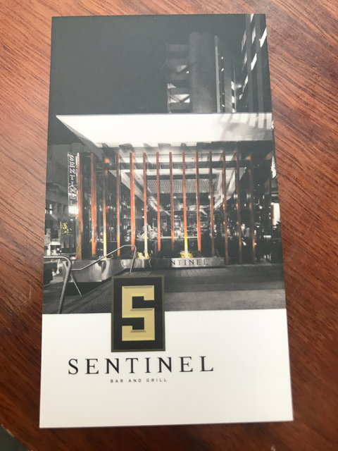 Sentinel Bar & Grill - Accommodation Main Beach 5