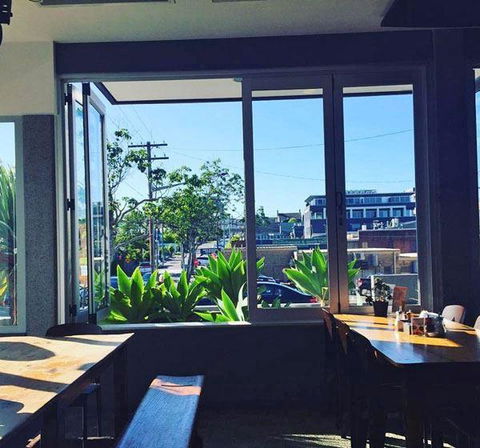 Copo Cafe & Diner - Accommodation Main Beach 9